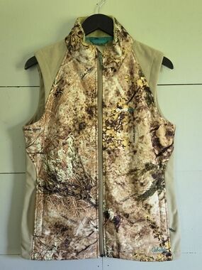 Cabela's OutfitHer Zonz Western Women's Camouflage Hunting Vest M Reg
